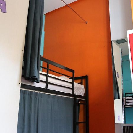Urban Hostel Madrid Luaran gambar